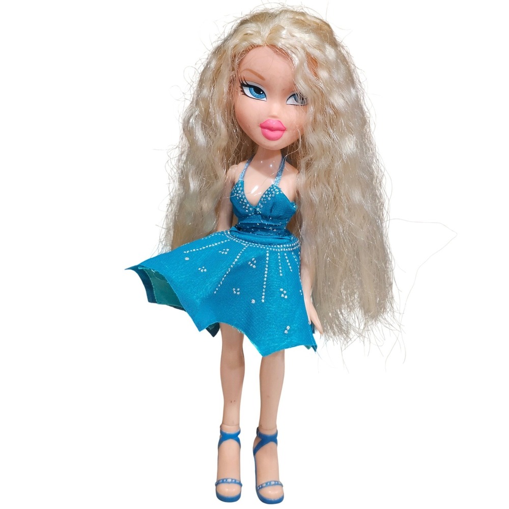 Bratz Cloe Doll 2001 MGA Entertainment Teal Dress Blue Heels Blonde Hair Y2K
